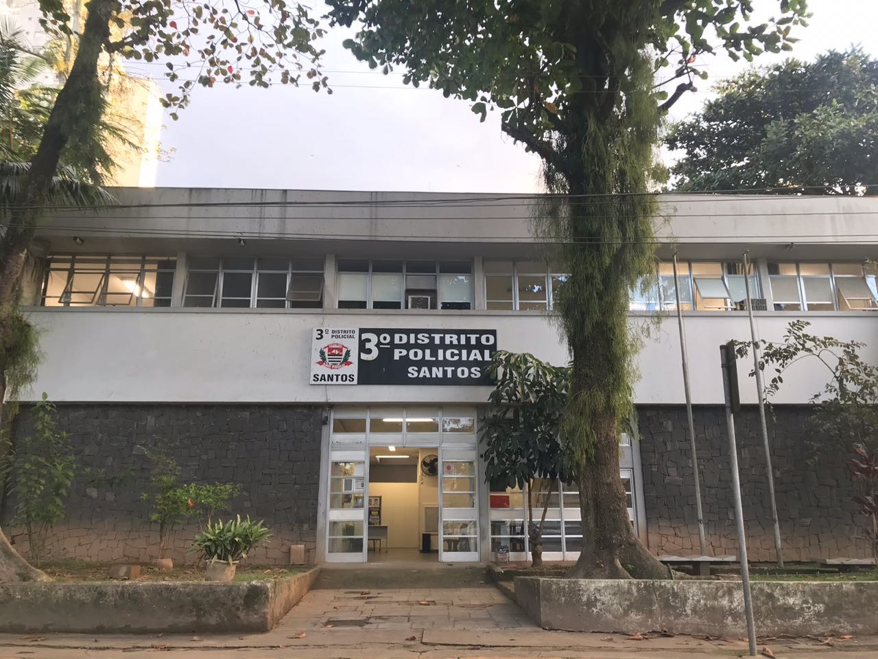 Trabalhador tem morte suspeita em caixa-d'água de obra no litoral de SP