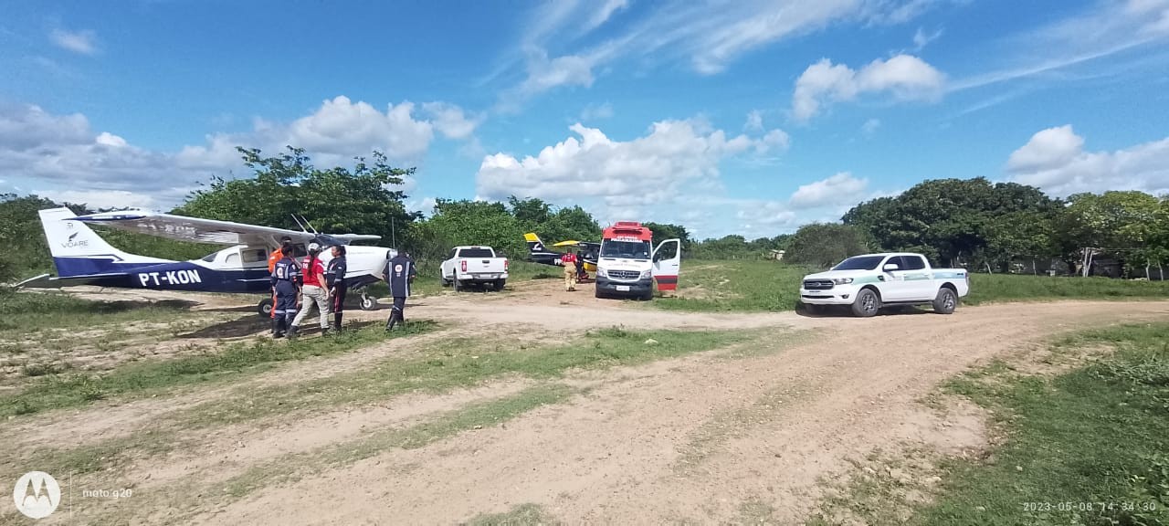 Chapada: Motorista e passageiro ficam feridos após caminhão tombar na  região de Utinga – Jornal da Chapada