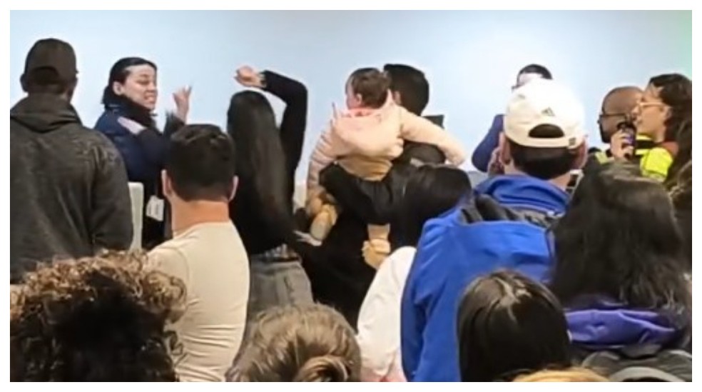 Passenger Gets Violent With Airline Staff Over Check-In Procedure