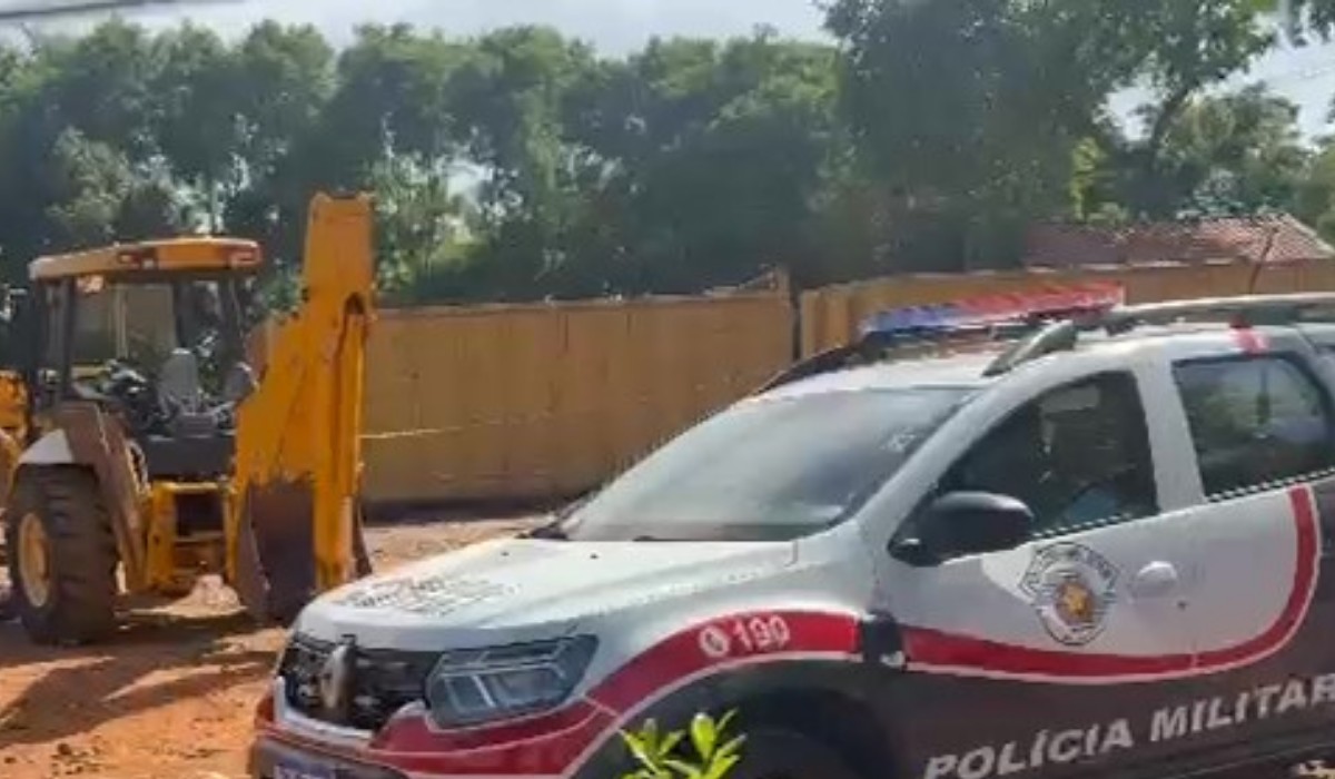 Homem morre atropelado por retroescavadeira em ecoponto de Santa Bárbara d'Oeste