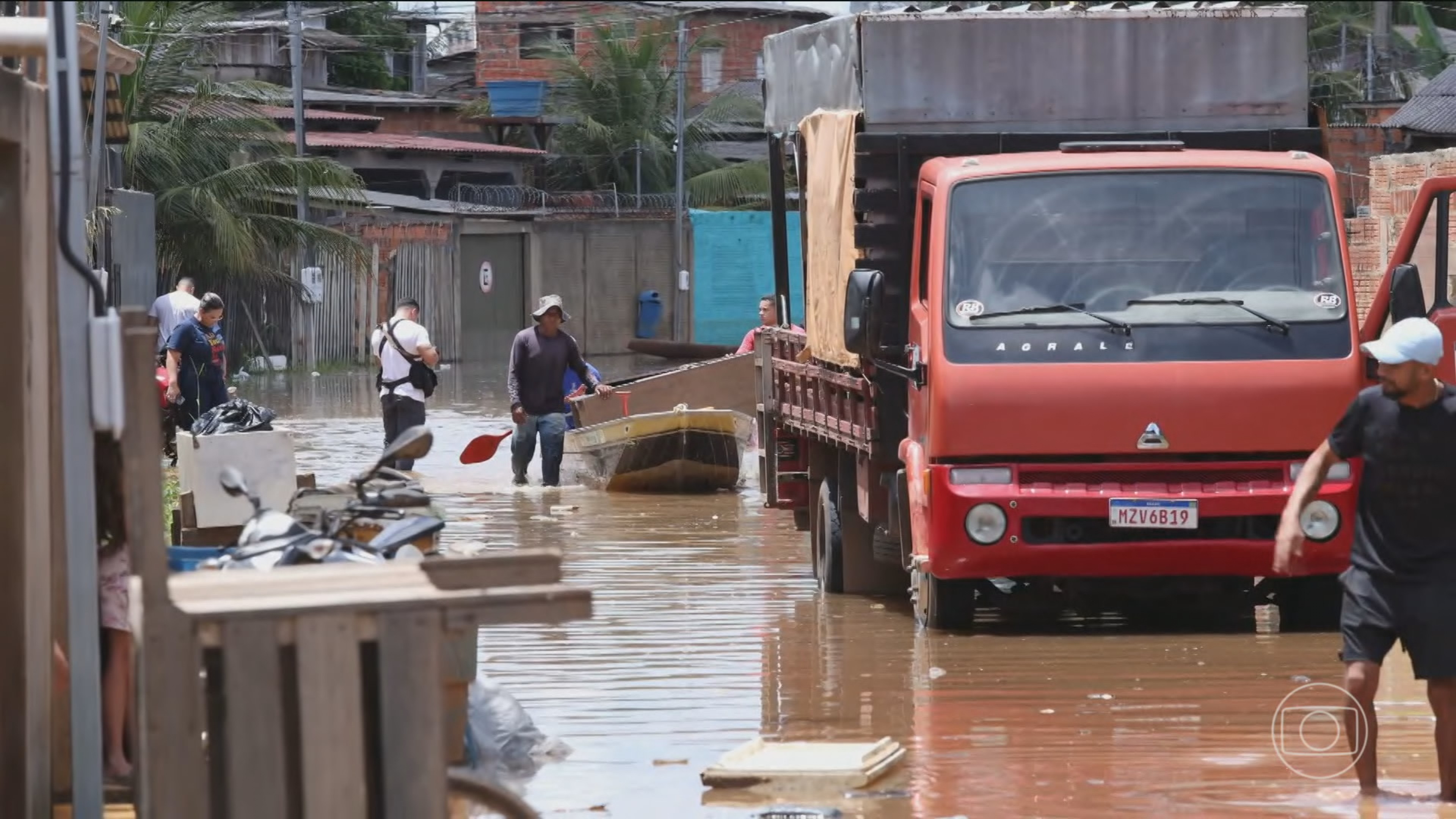 No Acre, rios e igarapés transbordam; Rio Branco está em situação de emergência