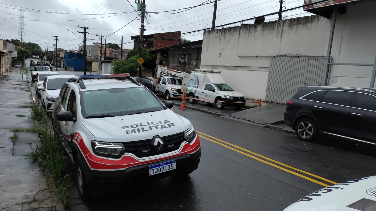 Padaria é flagrada com ligação irregular de energia durante operação policial em Taubaté