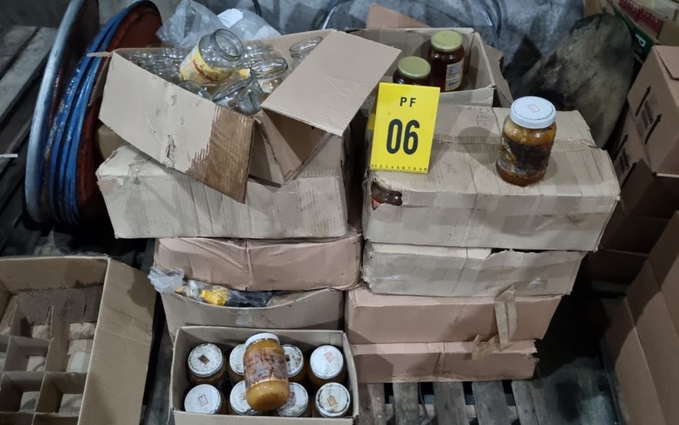 Polícia Federal faz operação contra falsificação de mel em Campestre, MG — Foto: Polícia Federal