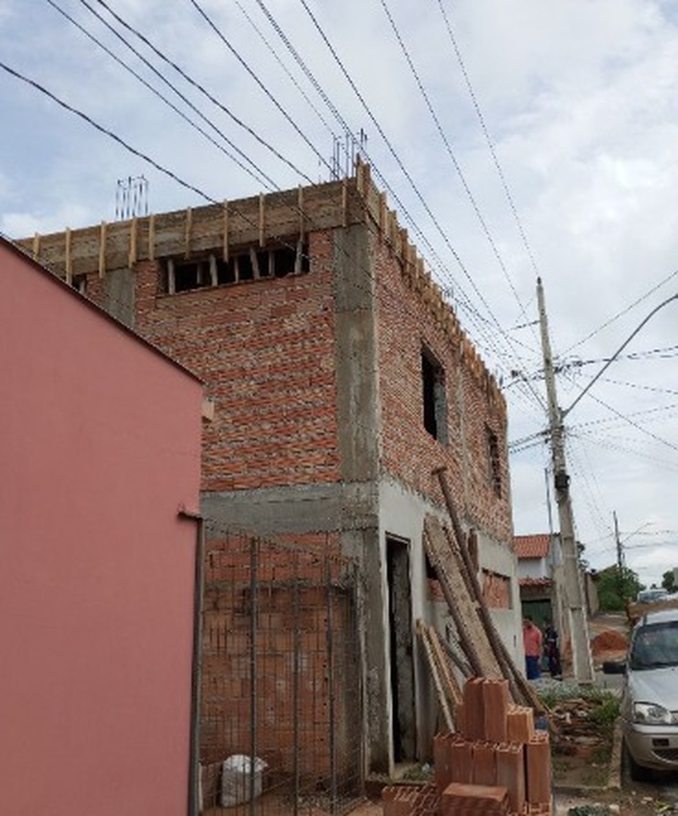 Funcionários morrem em obra em Nova Serrana — Foto: Samu/Divulgação