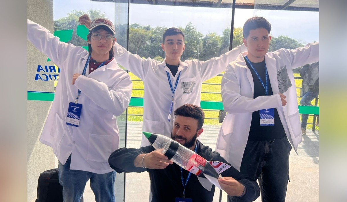 Escolas do interior de SP se destacam em competição brasileira de foguetes: 'Emoção muito grande', diz professor