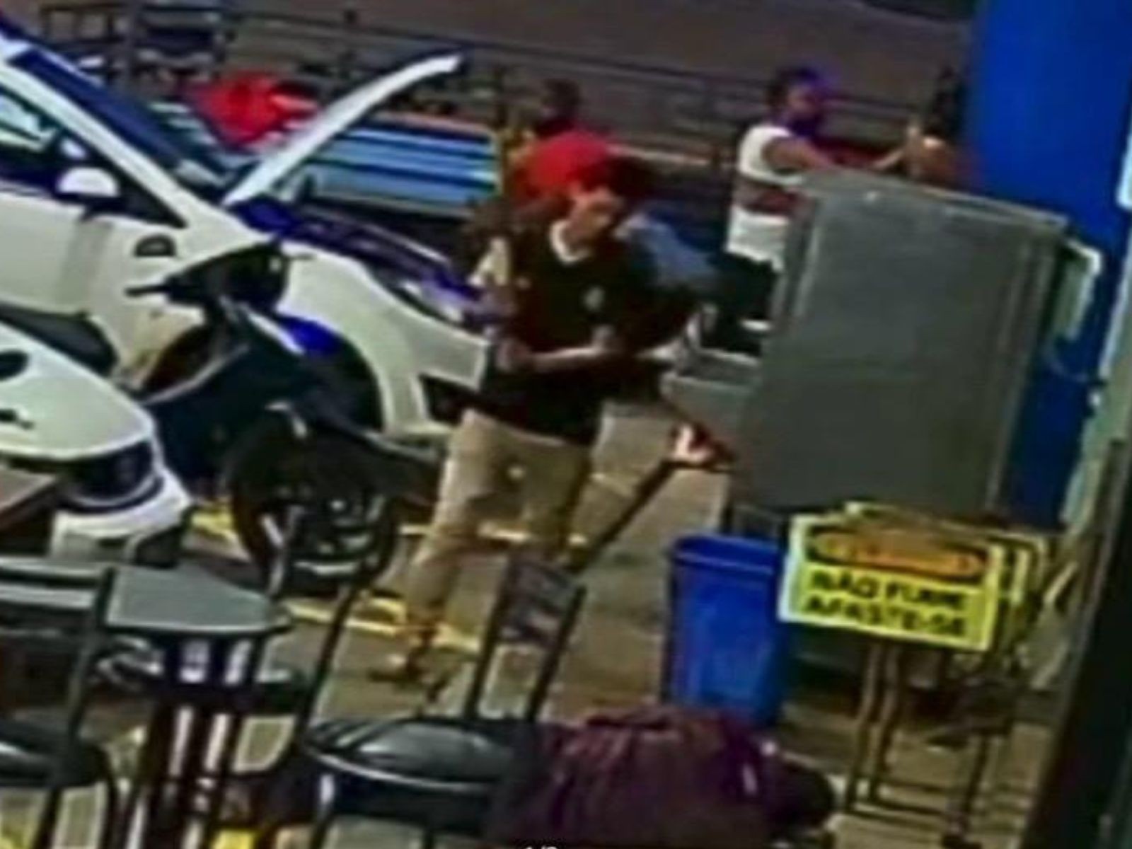 VÍDEO: Homem é agredido com barra de ferro em posto de combustível em Rio Branco