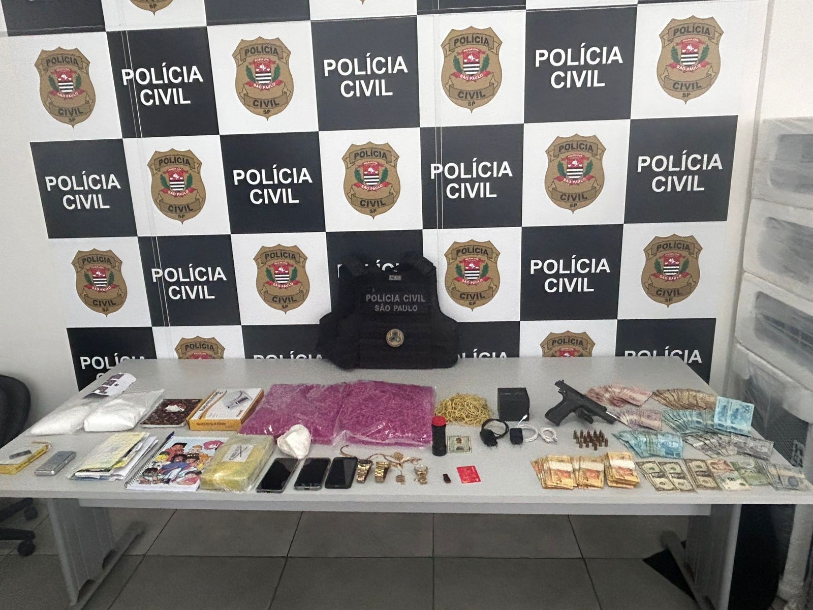 PM e guarda presos em operação no interior de SP se aliaram ao Comando Vermelho para matar rivais do PCC, afirma Polícia Civil