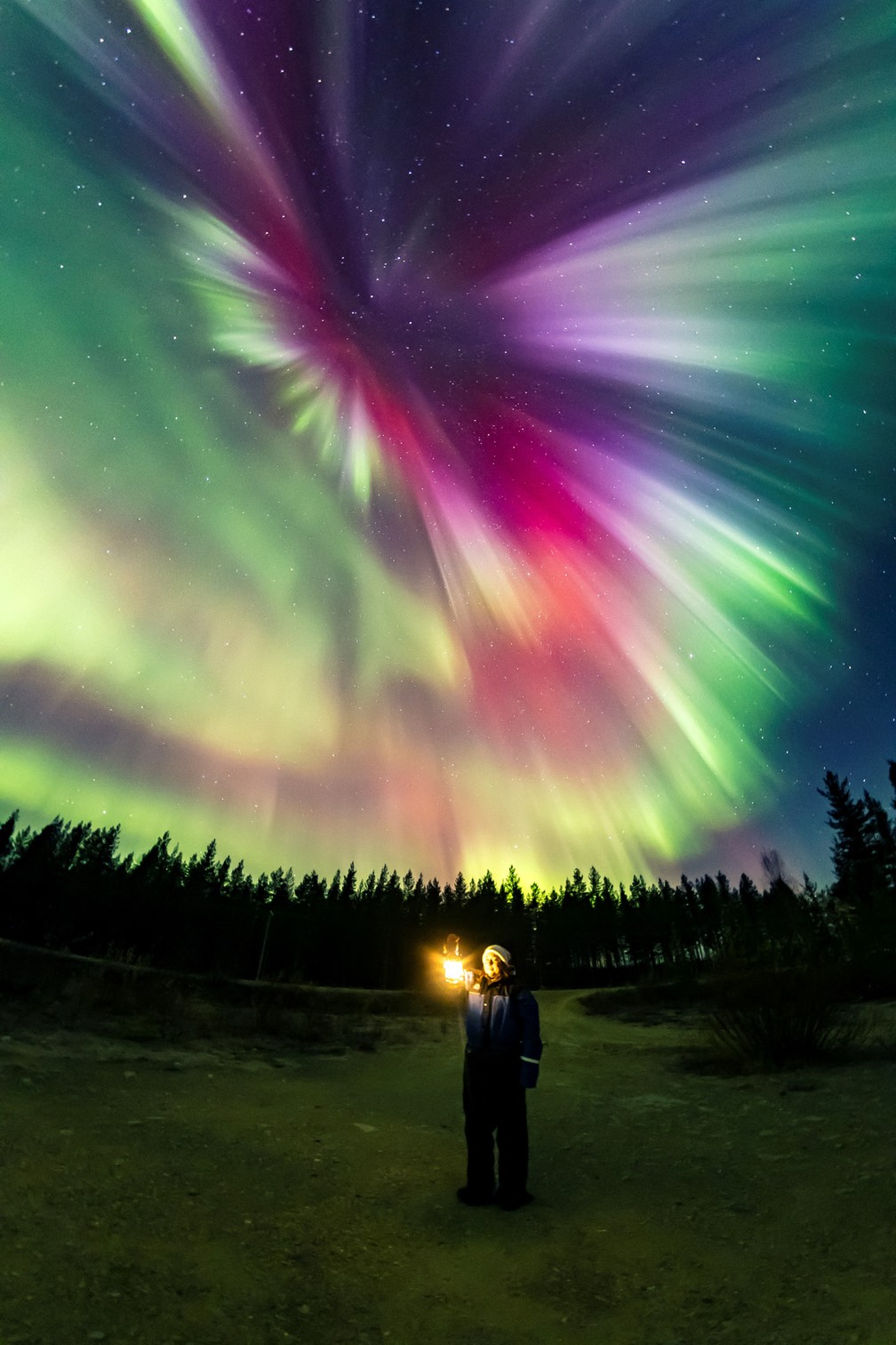 2024-10-08t103453z-339392984-rc2xfaab2kno-rtrmadp-3-finland-northernlights As melhores fotos da aurora boreal pelo mundo, após nova tempestade solar