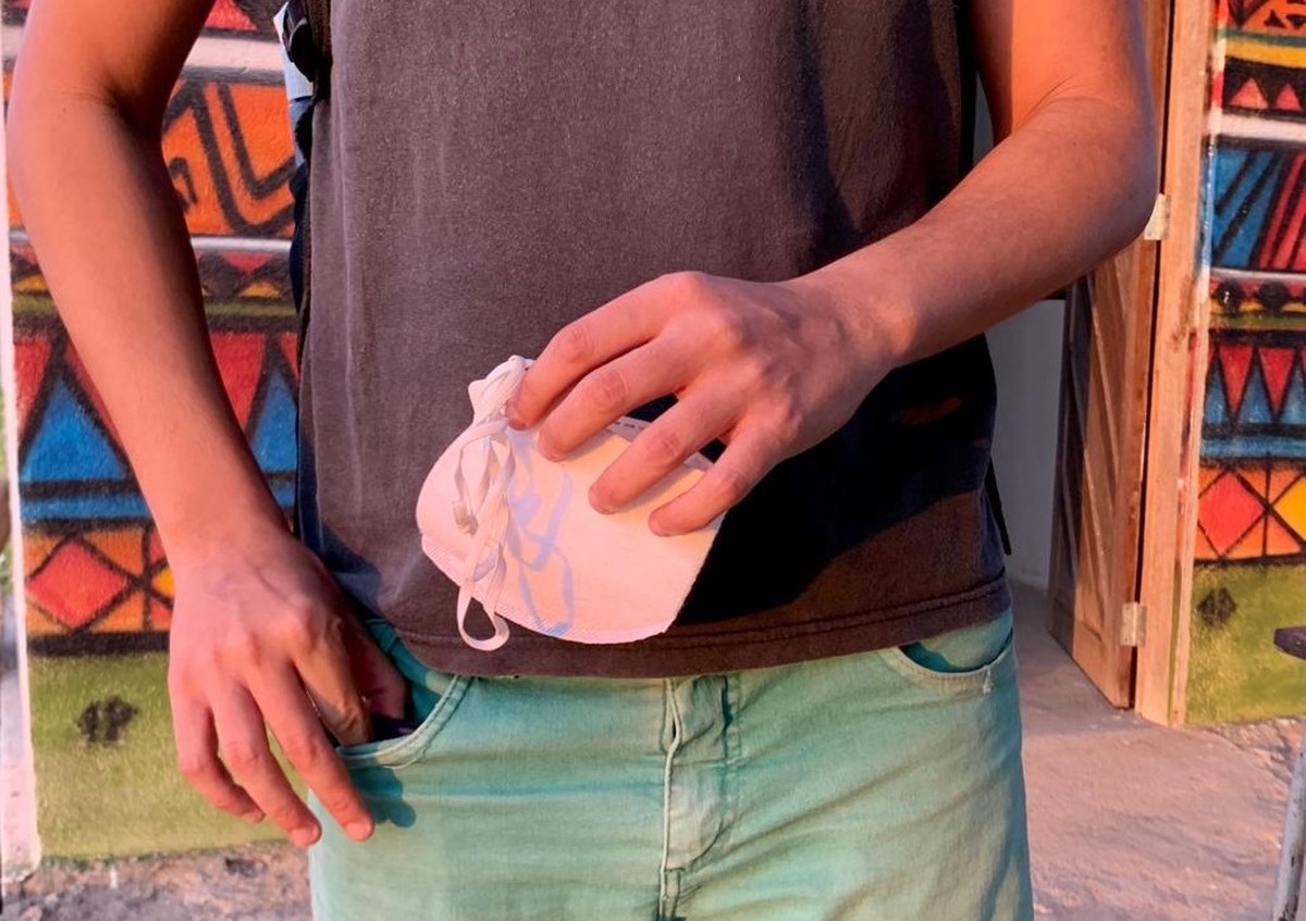 Covid19 uso de máscara deixa de ser obrigatório em ambientes fechados