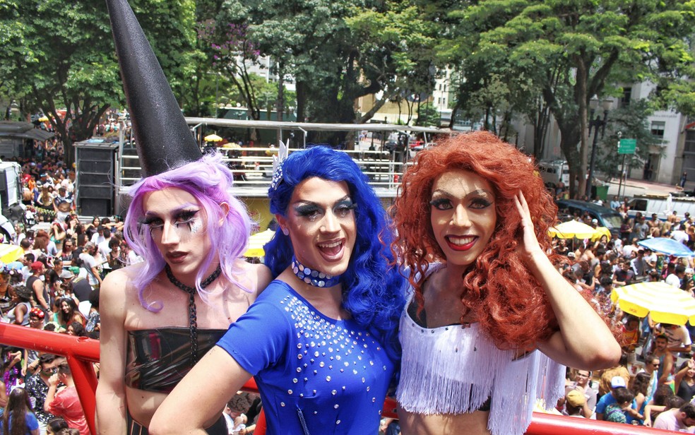 Foliões curtem o bloco Meu Santo é Pop, no Largo do Arouche, em São Paulo (SP), em 2018 — Foto: Ananda Migliano/Futura Press/Estadão Conteúdo