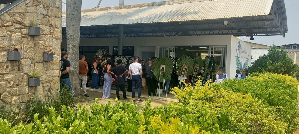 Corpo de engenheira que morreu após acidente em Macaé, no RJ, é velado na Grande SP — Foto: Basílio Magno/TV Diário