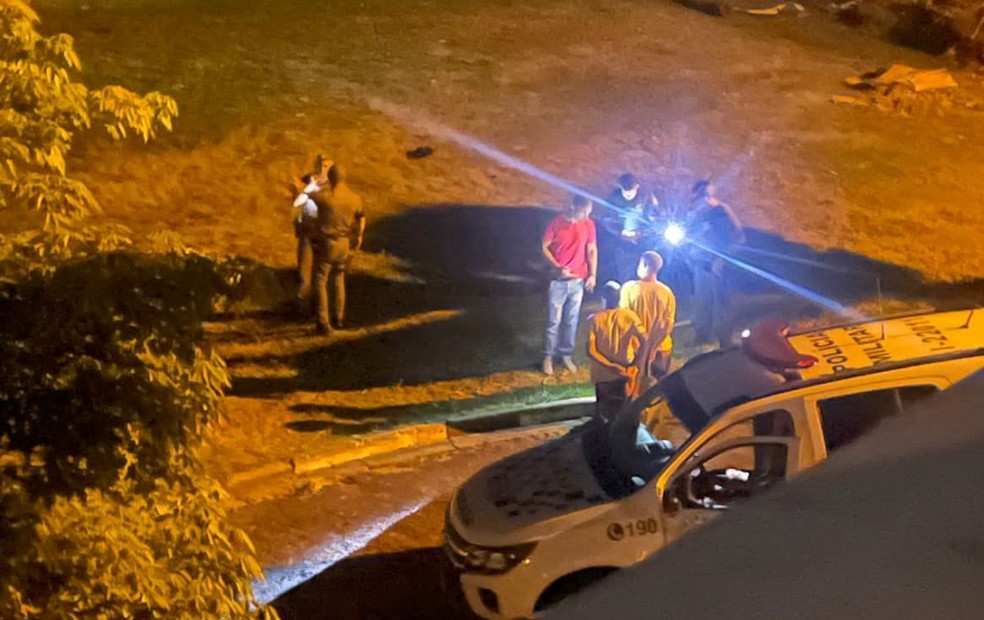 Internos da Fundação Casa de Iaras (SP) fugiram após render agente dentro de van durante retorno de evento  — Foto: Jornal Cidade de Boituva/Reprodução
