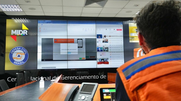 Sistema Defesa Civil Alerta será testado em Manaus e outros três municípios do AM; veja como vai funcionar