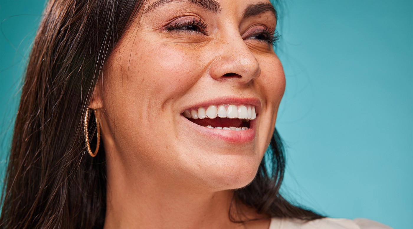Quer alinhar seus dentes de forma prática e discreta? 