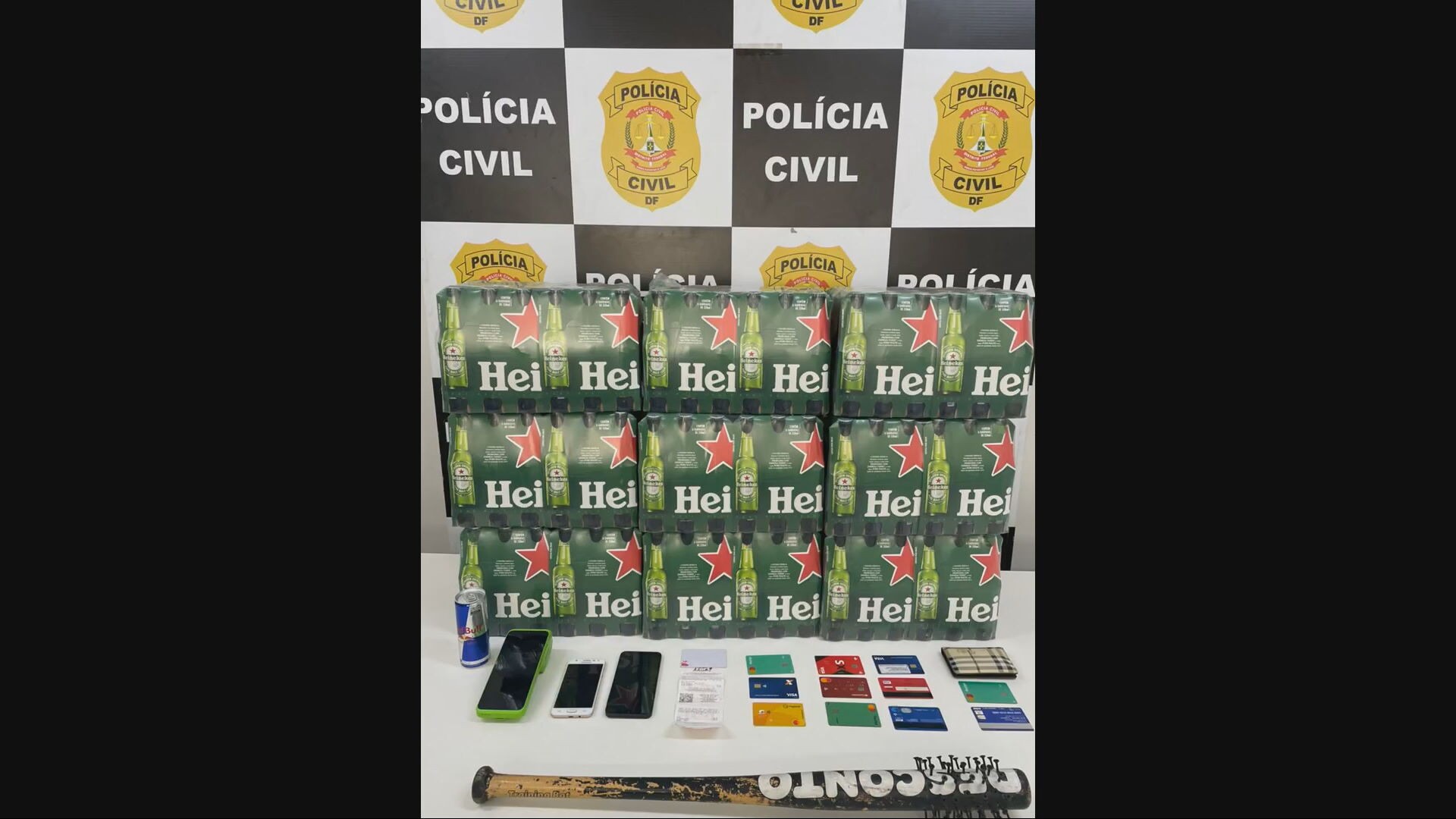 Homem é preso após usar cartões clonados para comprar 216 garrafas de cerveja no DF