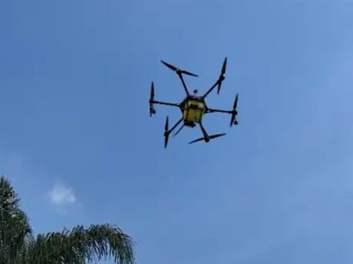 Novo drone é capaz de lançar larvicida em focos de dengue em Santos; entenda 