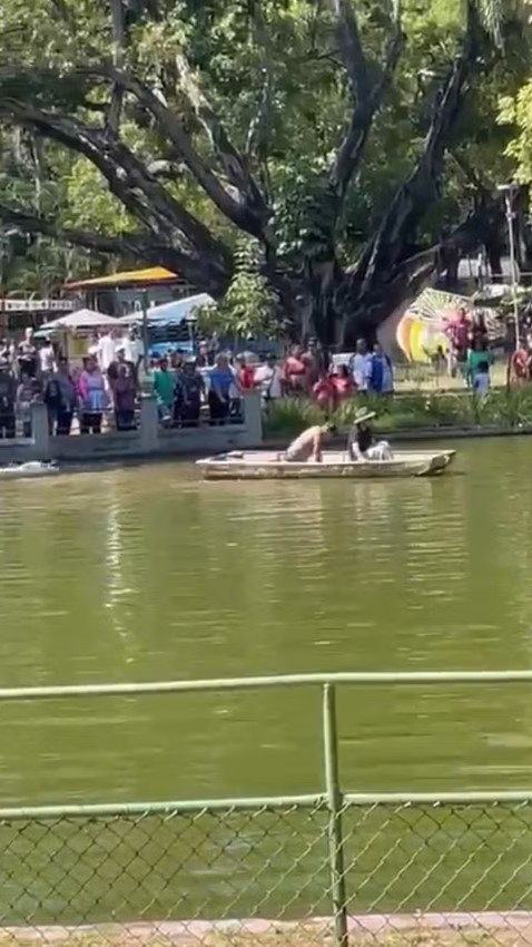 Vídeo mostra homem que se afogou em lagoa de parque sendo retirado da água e reanimado 