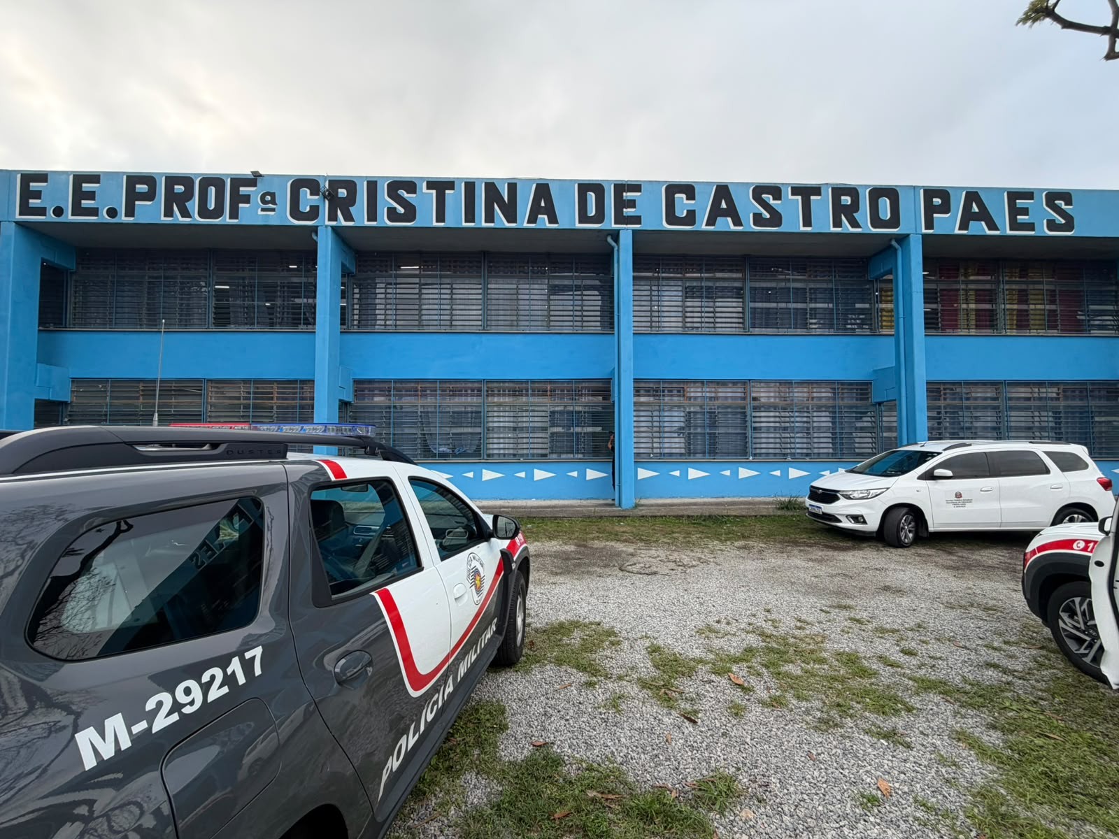 Cinco crianças recebem alta após passarem mal ao comer bolo em escola na Zona Leste de SP; três seguem internadas