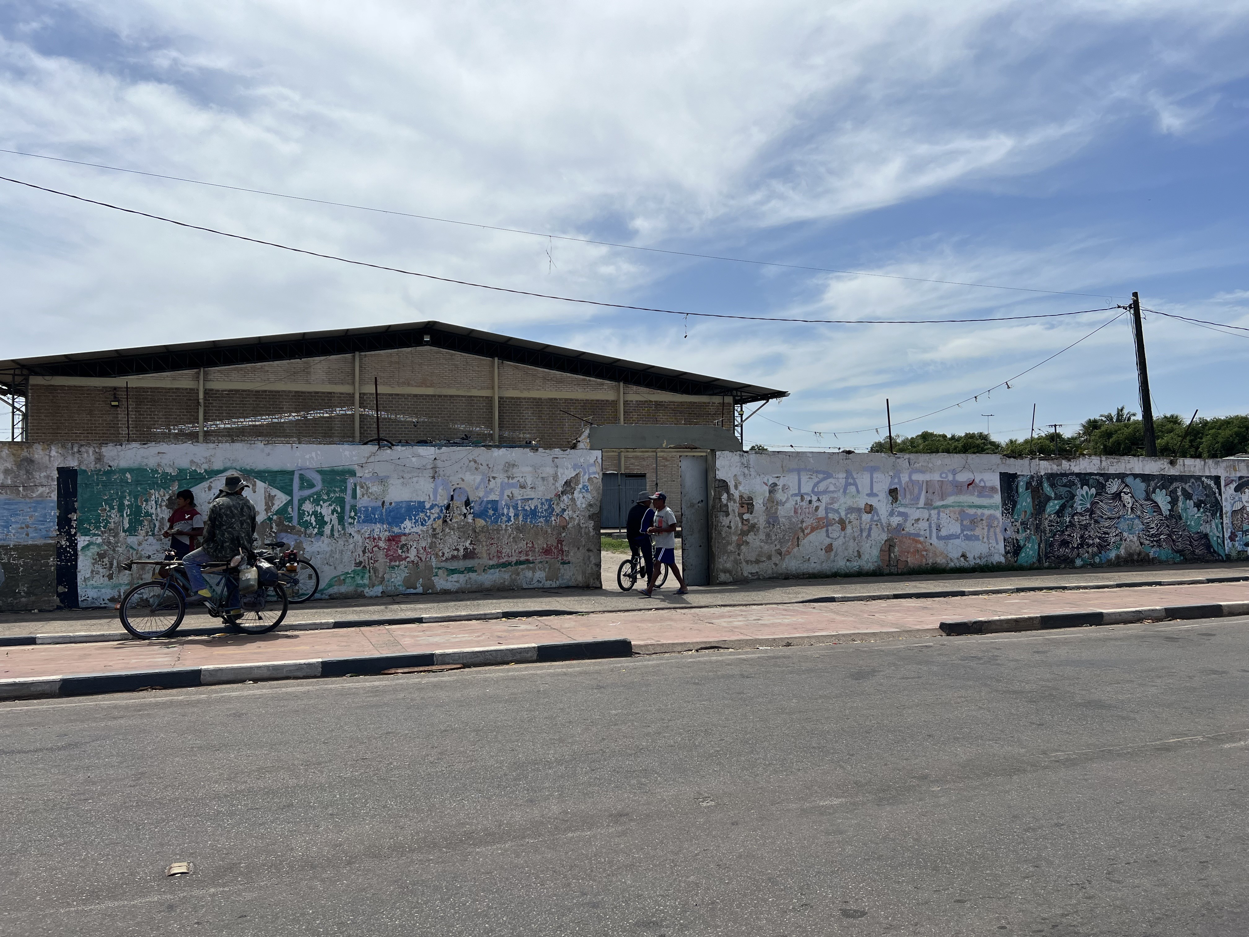 Migrante indígena assassinado a tiros morreu na frente dos 8 filhos; mulher segue internada