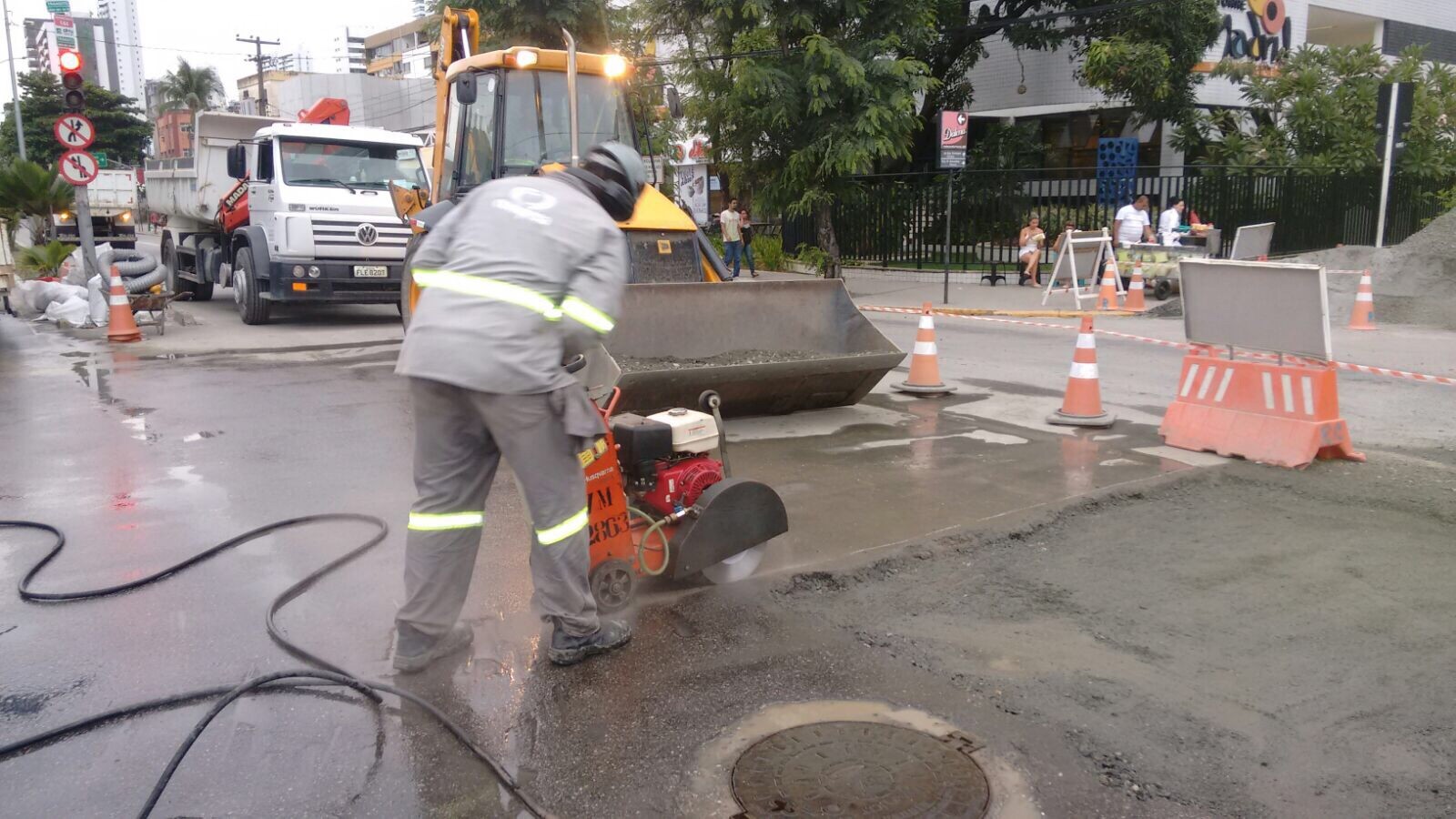 Conesul Distribuidor Atacadista -CARRINHO DE MAO GIRICO PNEU CAMARA CONEX