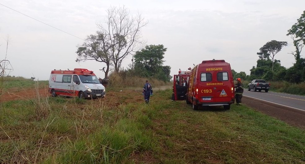 Acidente mata duas pessoas em Mococa — Foto: Gabriel Delena/Jornal Meio Dia