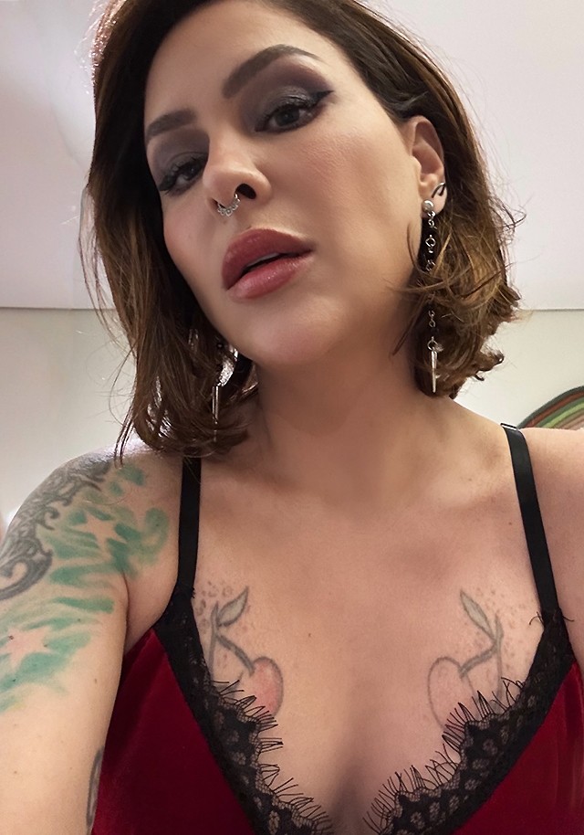 Pitty compõe para álbum que idealiza como ‘pesado, dançante, sexy, raivoso’