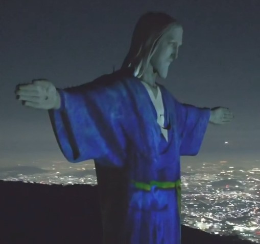 Cristo Redentor ‘veste’ hanbok para celebrar relações entre Brasil e Coreia do Sul