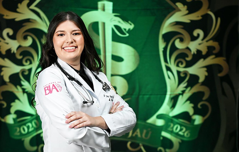 2 de 3
Beatriz Mattosinho, aluna do 6º termo de Medicina, ressalta a importância do período de internato para a sua formação — Foto: Cedida