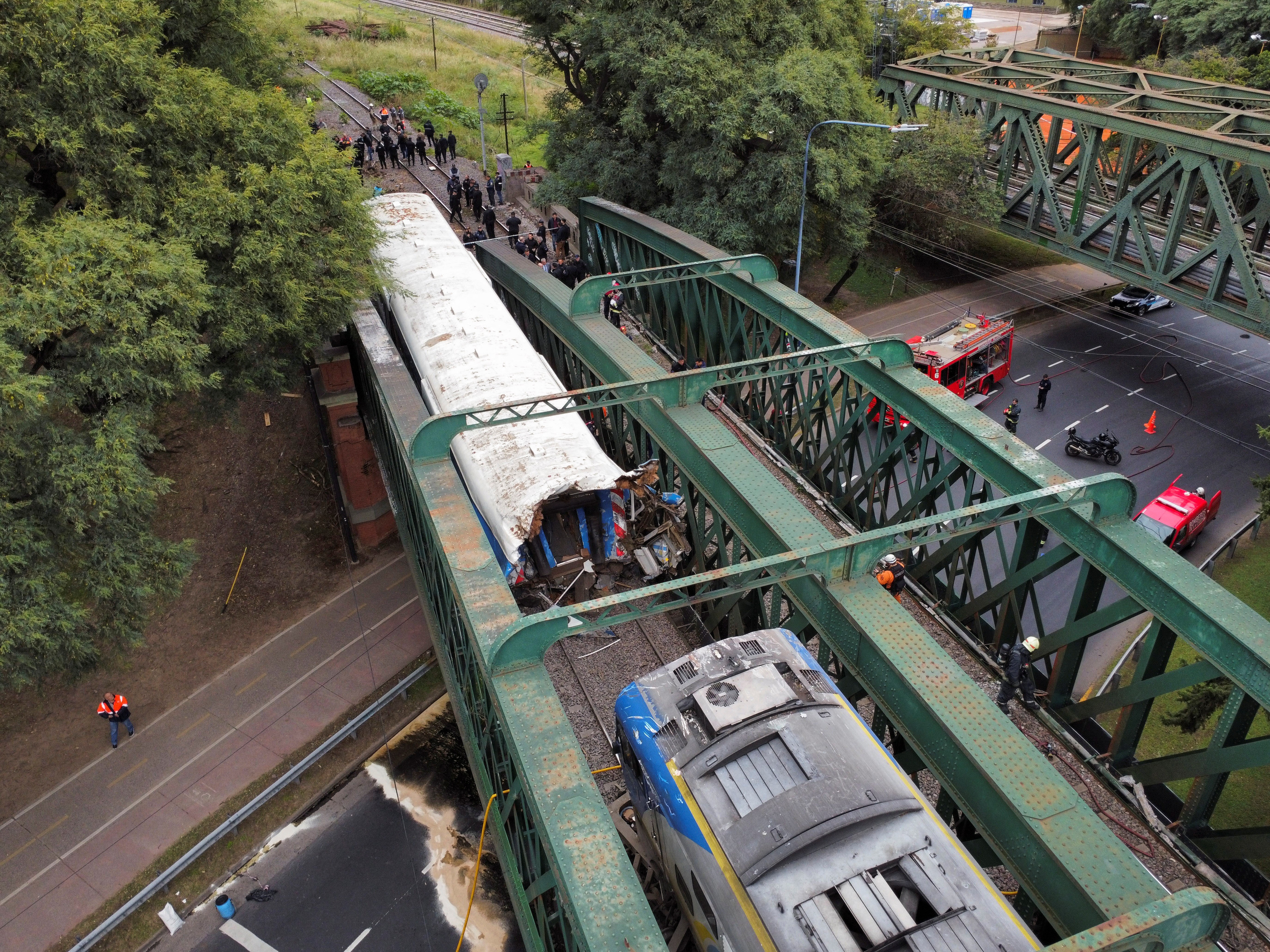 Trens batem em Buenos Aires, na Argentina, e 60 ficam feridos