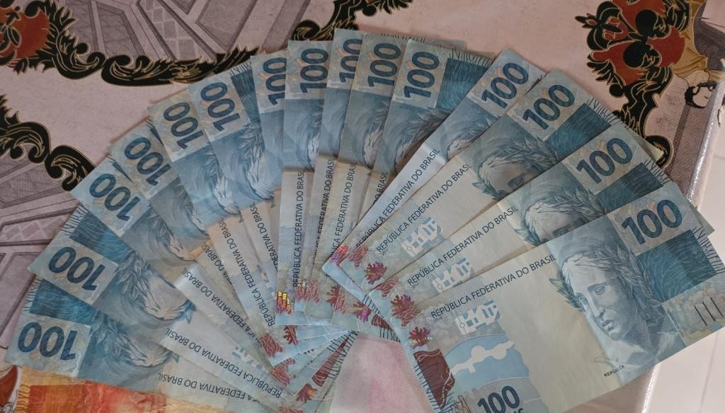 Sobrinho é preso por furtar R$ 1,5 mil de aposentadoria da tia em MT 