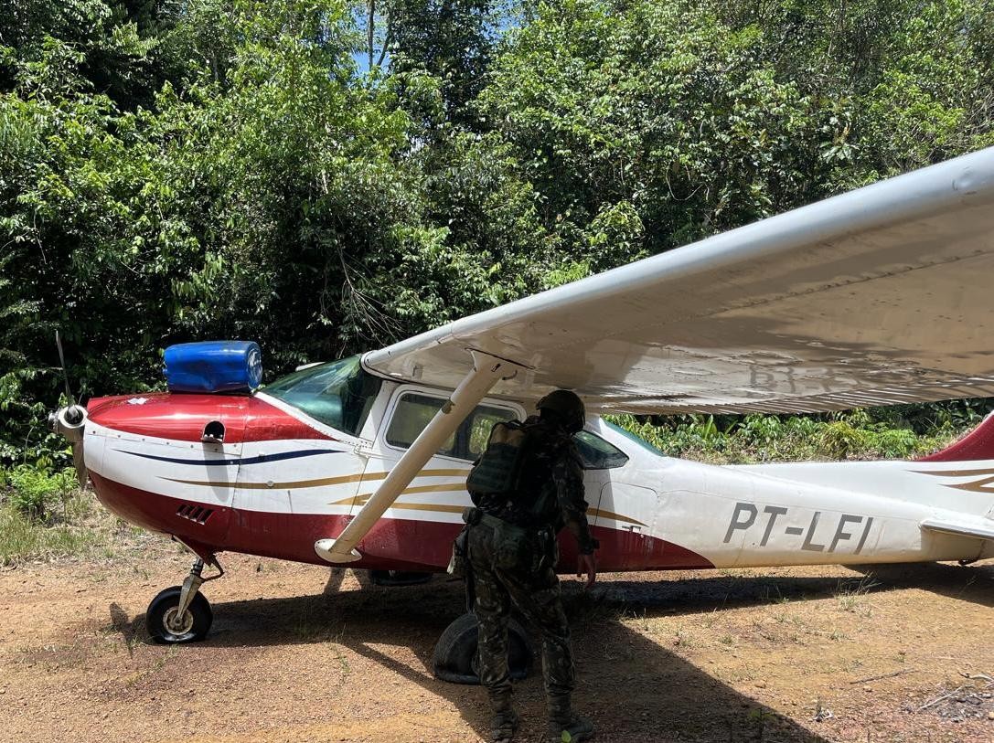 Piloto é preso pela PF por envolvimento com garimpo ilegal na Terra Yanomami