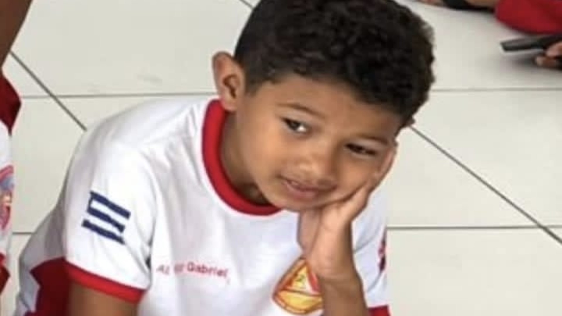 Após disparo de menino de 10 anos, criança atingida na cabeça será transferida para UTI em São Luís