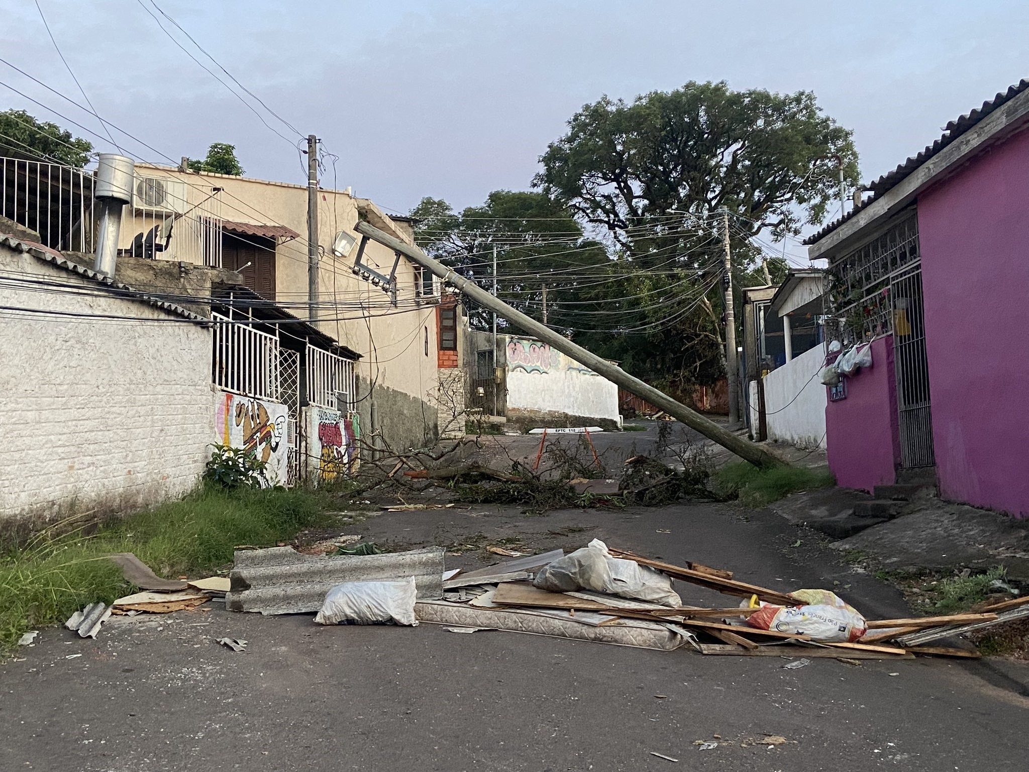 Moradores de Porto Alegre afetados pelo temporal poderão sacar FGTS; veja como fazer