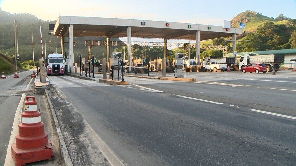 Pedágio da BR-101, no Espírito Santo — Foto: Reprodução/TV Gazeta