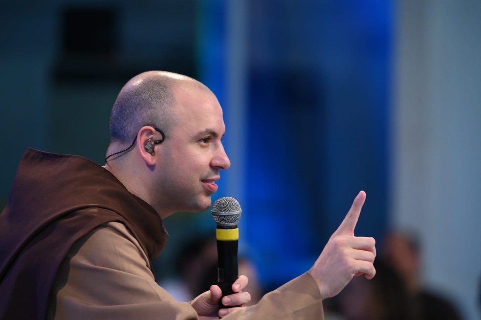 Prega��o de Frei Gilson na Can��o Nova � Foto: Daniel Xavier/Can��o Nova