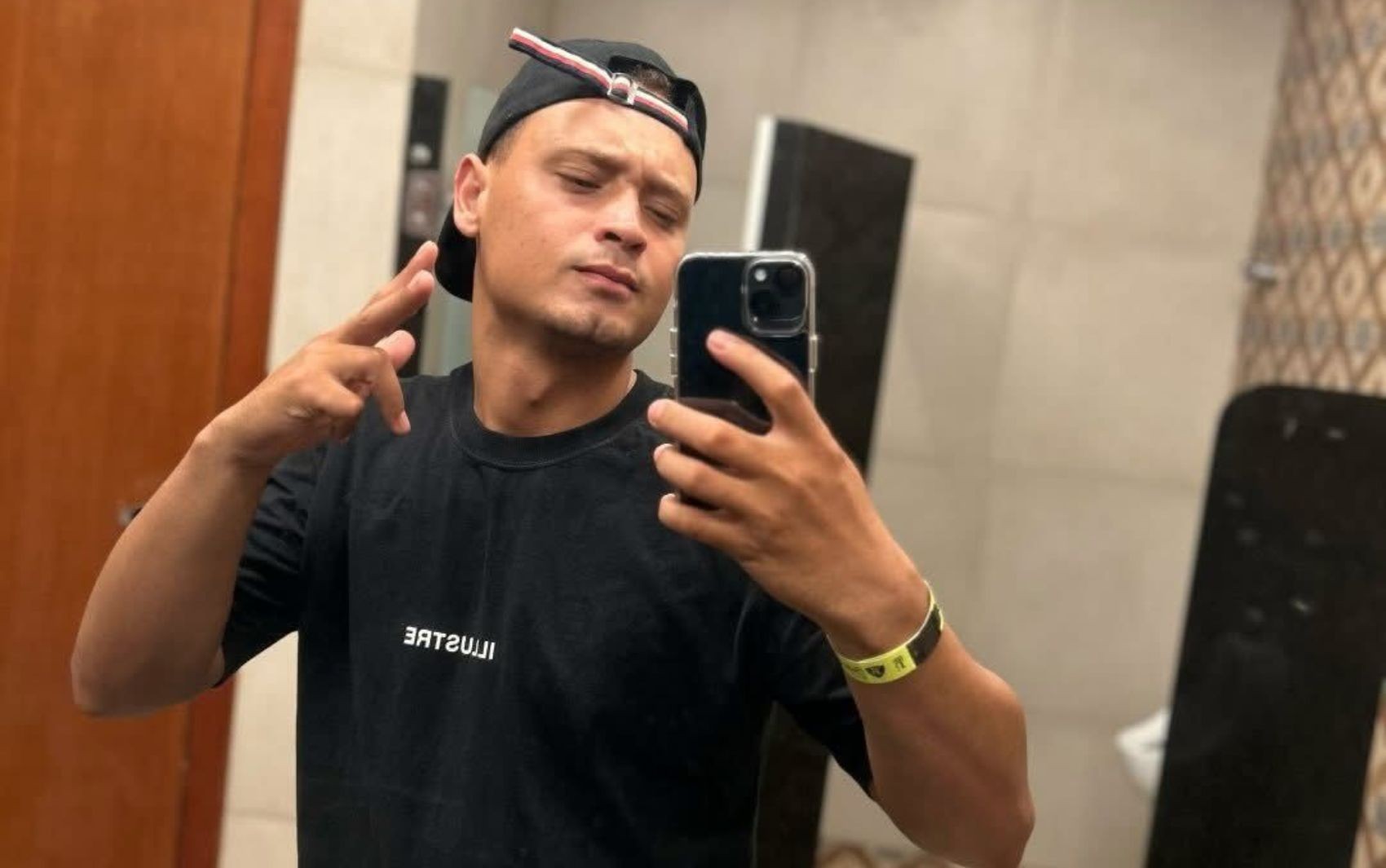 Pai de soldado da Base Aérea de Anápolis que morreu após reagir a assalto em padaria estava com o filho e também foi esfaqueado, diz delegada