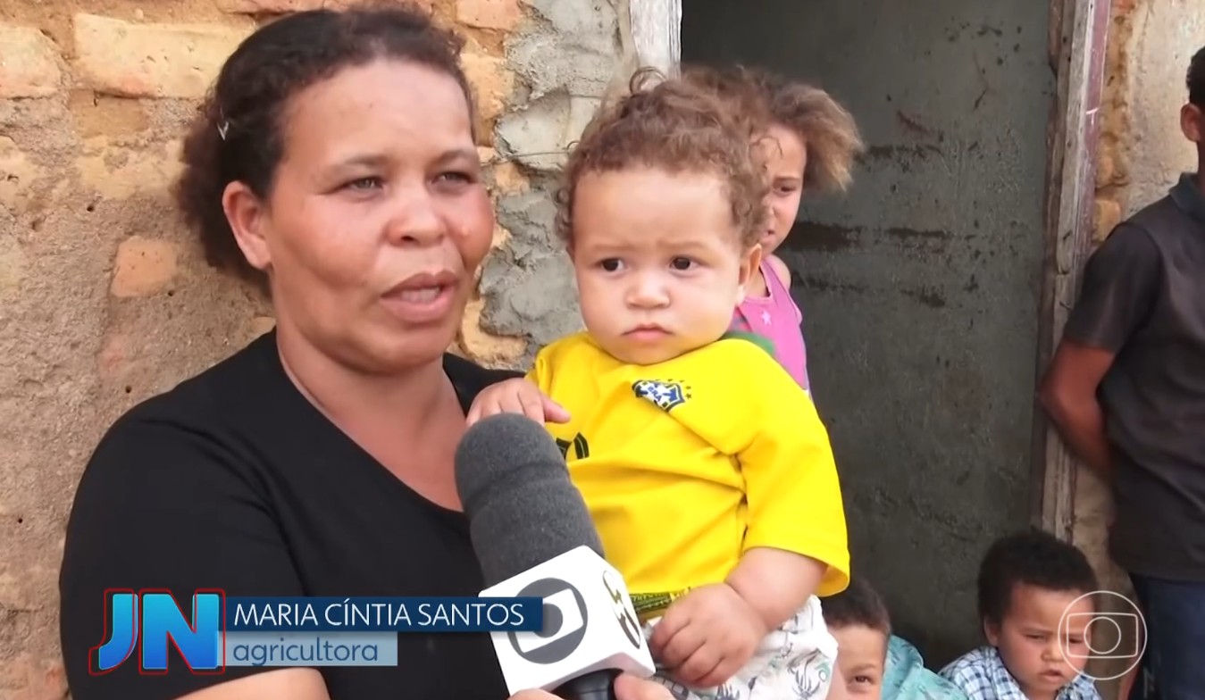 Voluntários se unem para deixar o Natal mais farto e feliz para milhares de famílias carentes no interior de Pernambuco