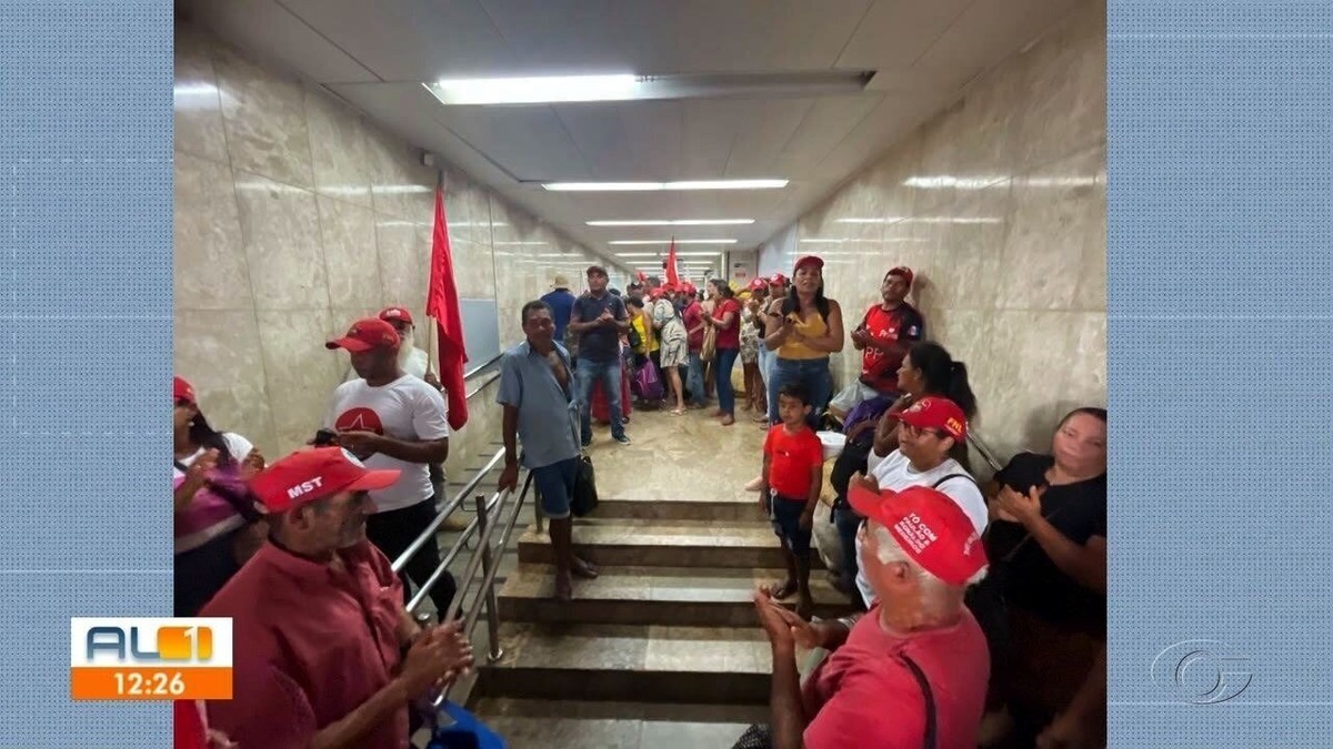 Trabalhadores rurais ocupam a 
sede do Incra em Maceió contra nomeação do novo superintendente