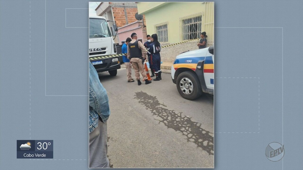 Menino Corre Para Pegar Bola E Morre Após Ser Atropelado Por Caminhão De Lixo Em Bom Sucesso Mg 9853