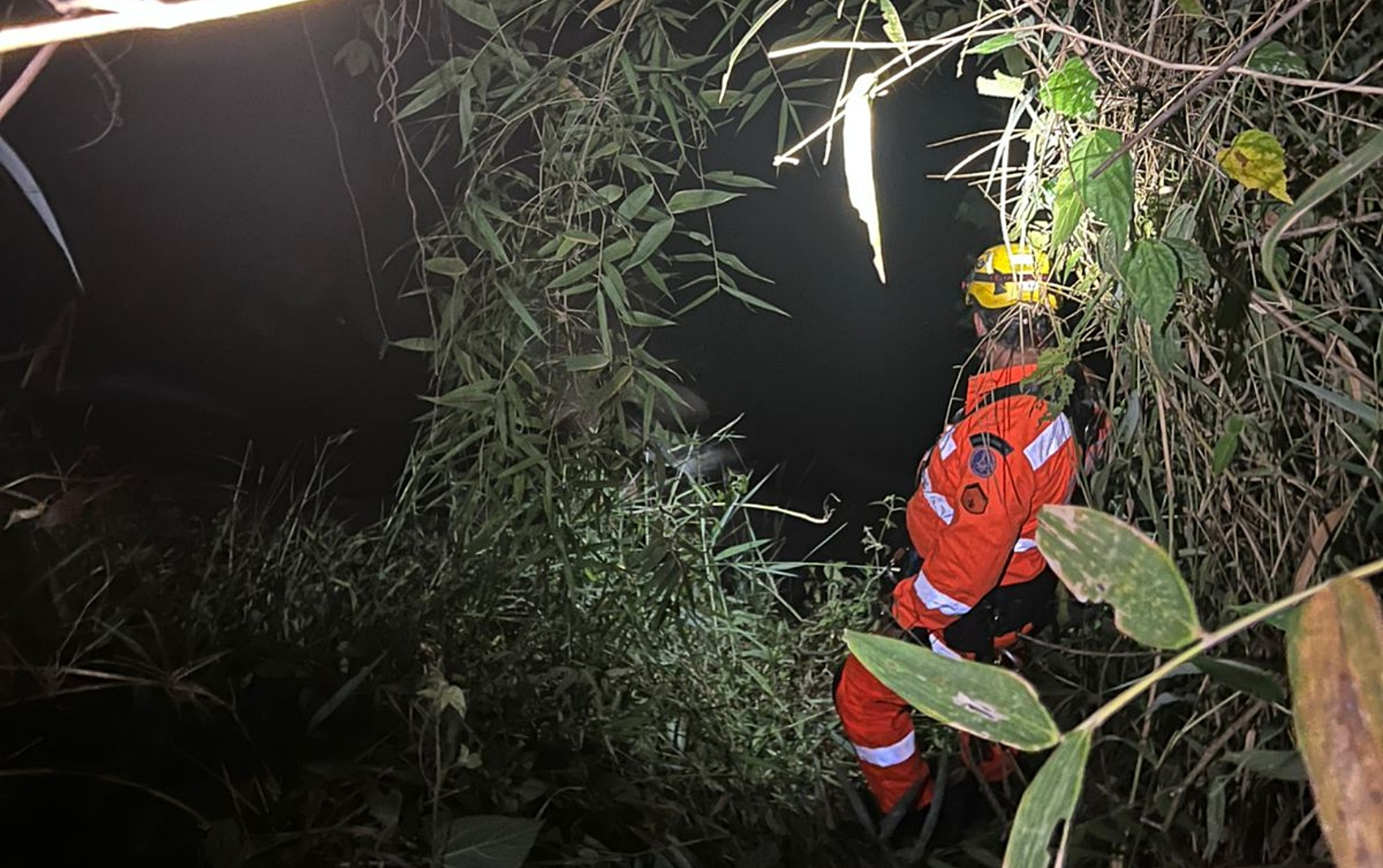 Homem morre após cair em cachoeira de Congonhal