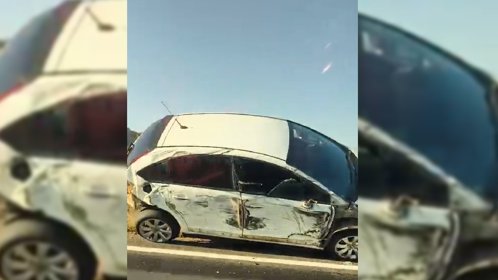 2 de 2
Equipes do Samu e da Pol&iacute;cia Rodovi&aacute;ria foram acionadas para atender a ocorr&ecirc;ncia na SP-294, em Mar&iacute;lia &mdash; Foto: Arquivo pessoal