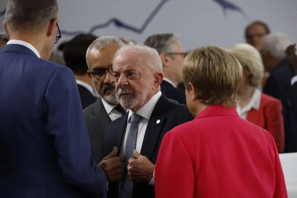 Presidente Lula em reunião do G7, na França. — Foto: Getty Images