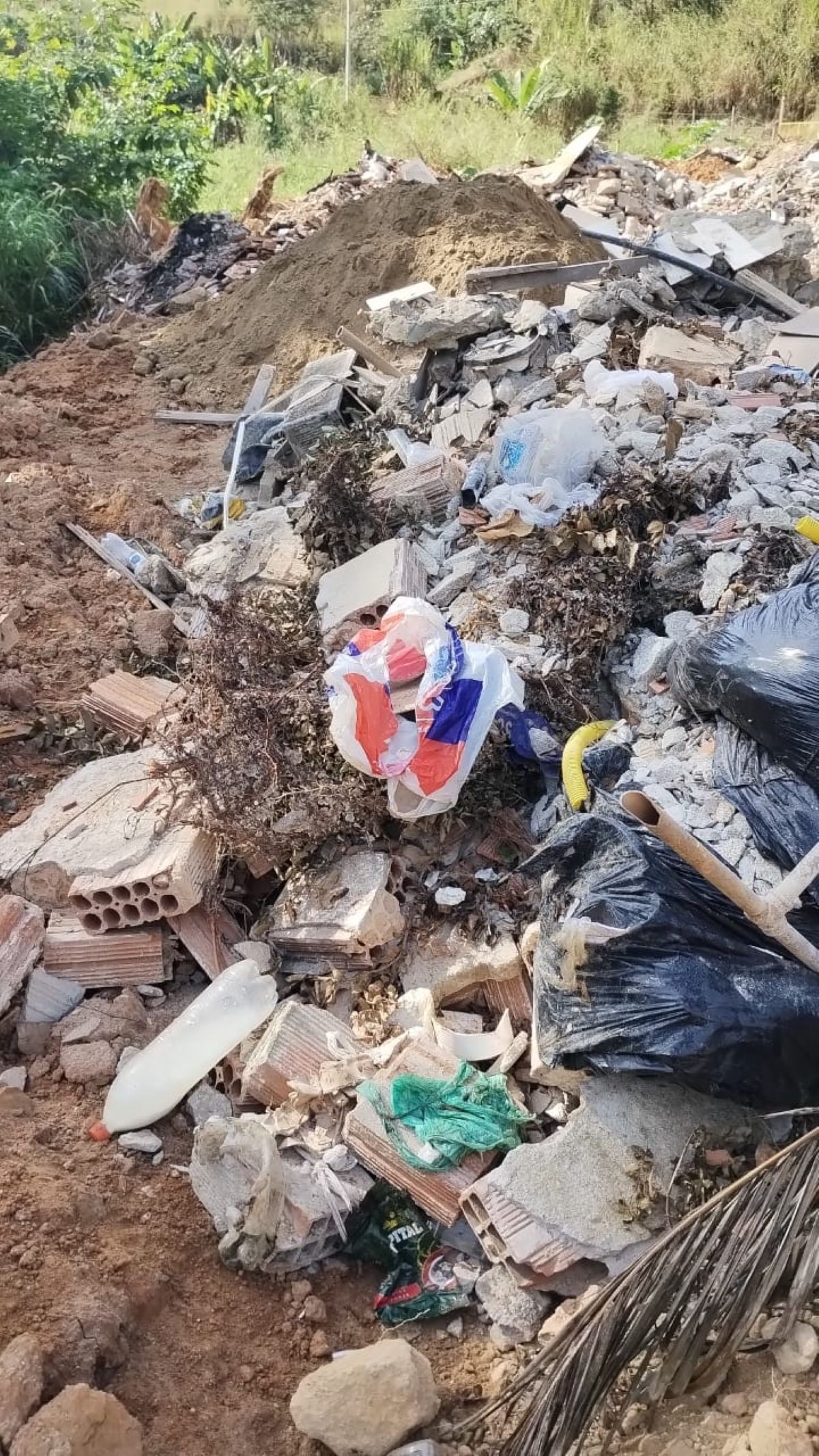 Polícia Ambiental identifica área de preservação permanente 