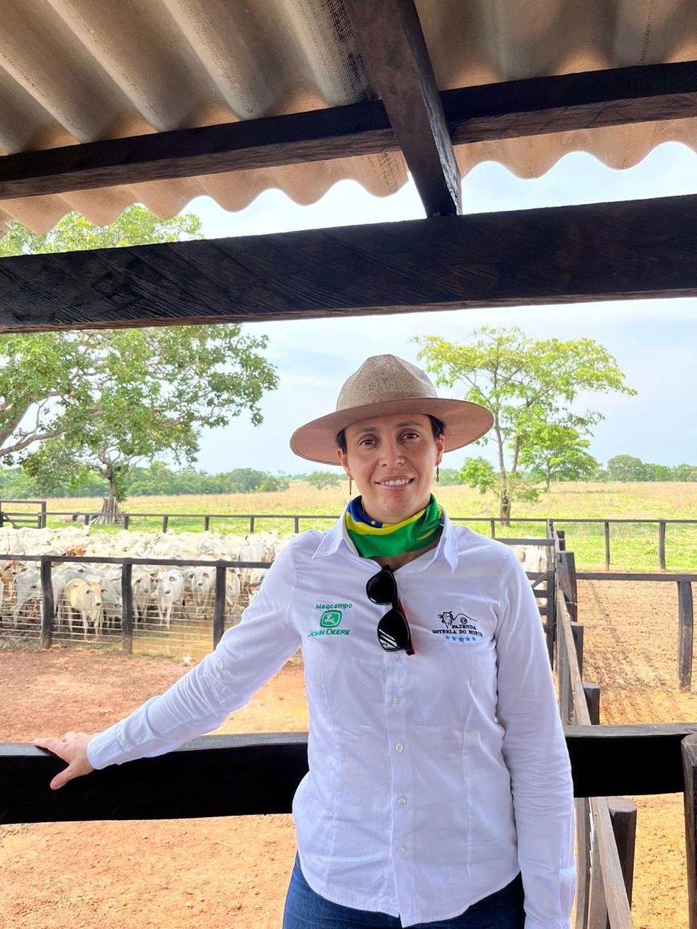 Ana Carolina Flôres atua em discussões técnicas sobre regularização fundiária e plano de manejo, ampliando a presença feminina em pautas estratégicas do agro. — Foto: Arquivo Pessoal
