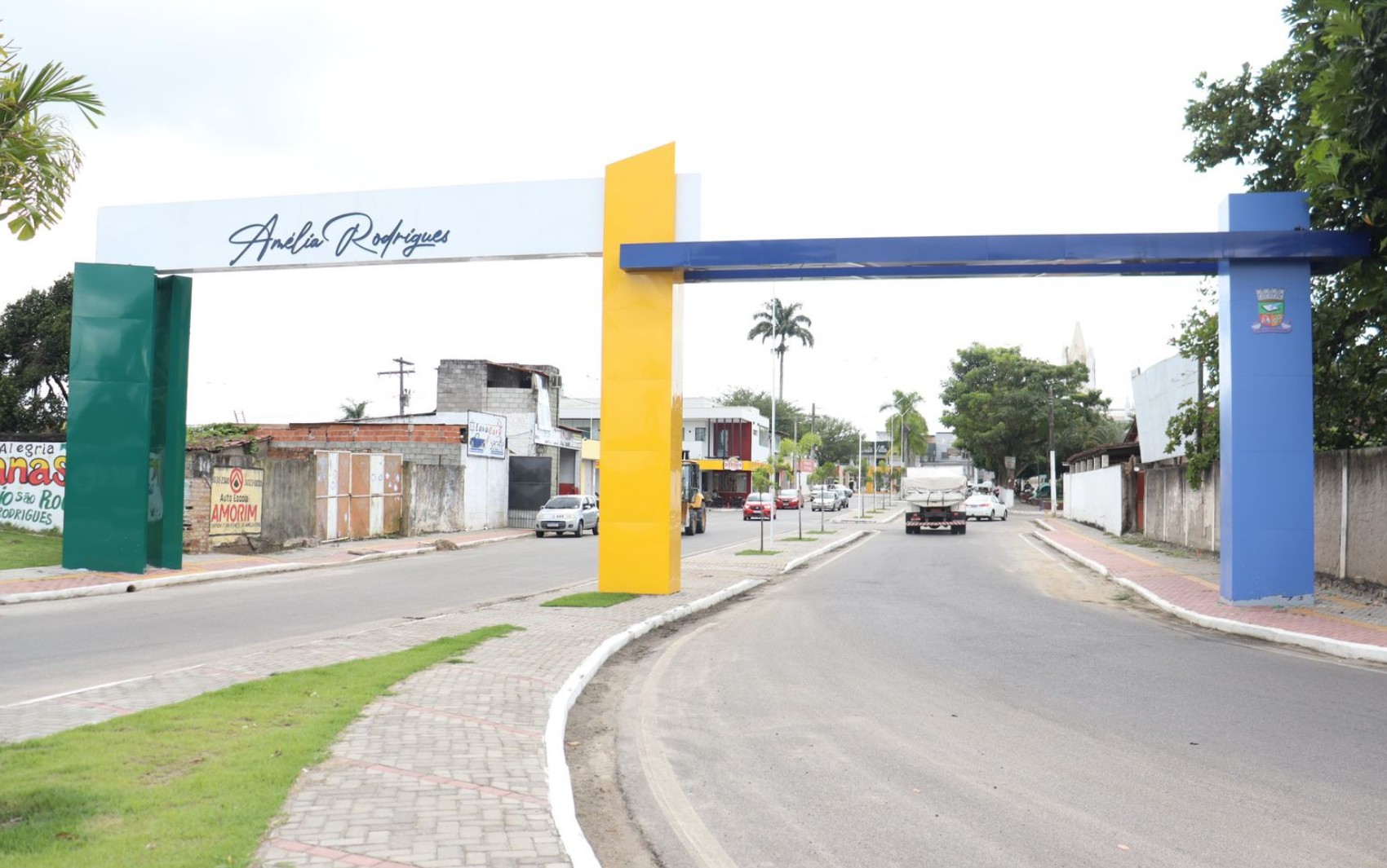 Prefeitura de Amélia Rodrigues abre processo seletivo com vagas temporárias e salários de até R$ 2,7 mil; saiba mais