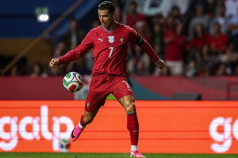 Evolução física de atletas torna o futebol mais rápido e aumenta a longevidade dos jogadores