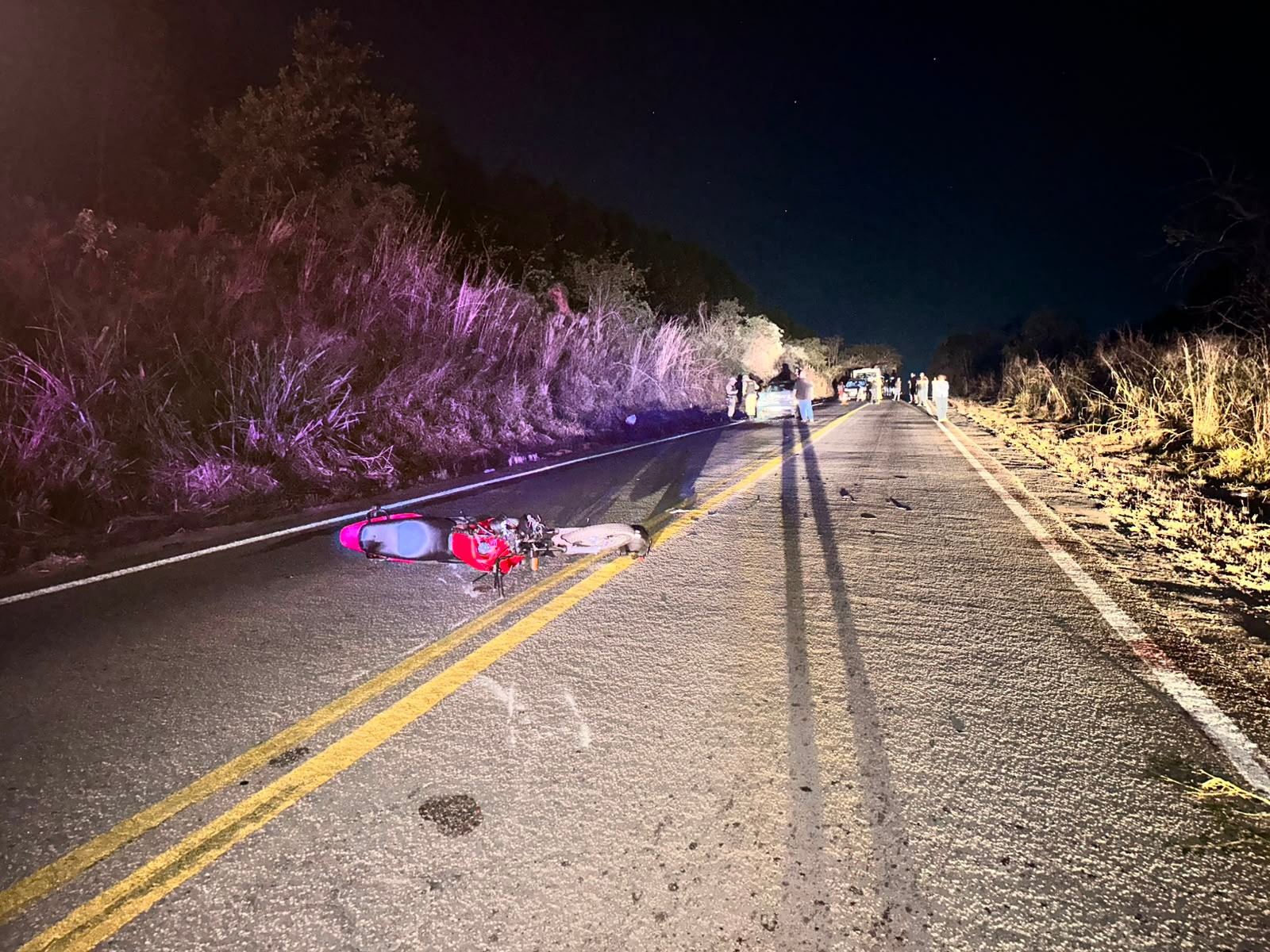 Motociclista morre após perder controle e bater em caminhonete na MG-431, em Pará de Minas