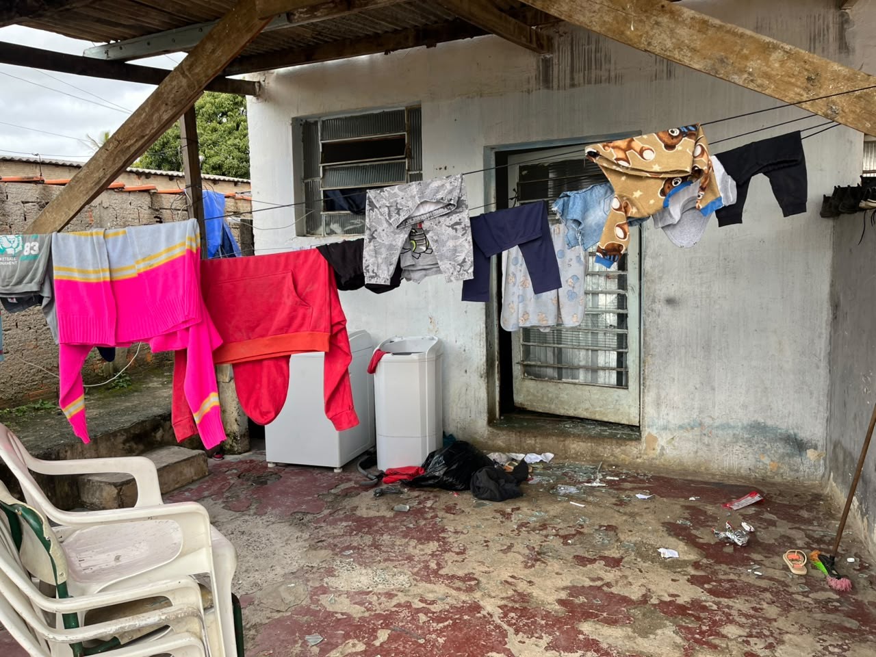 Homem é preso suspeito de tentar matar ex-esposa e filhos com caco de vidro em Salto de Pirapora