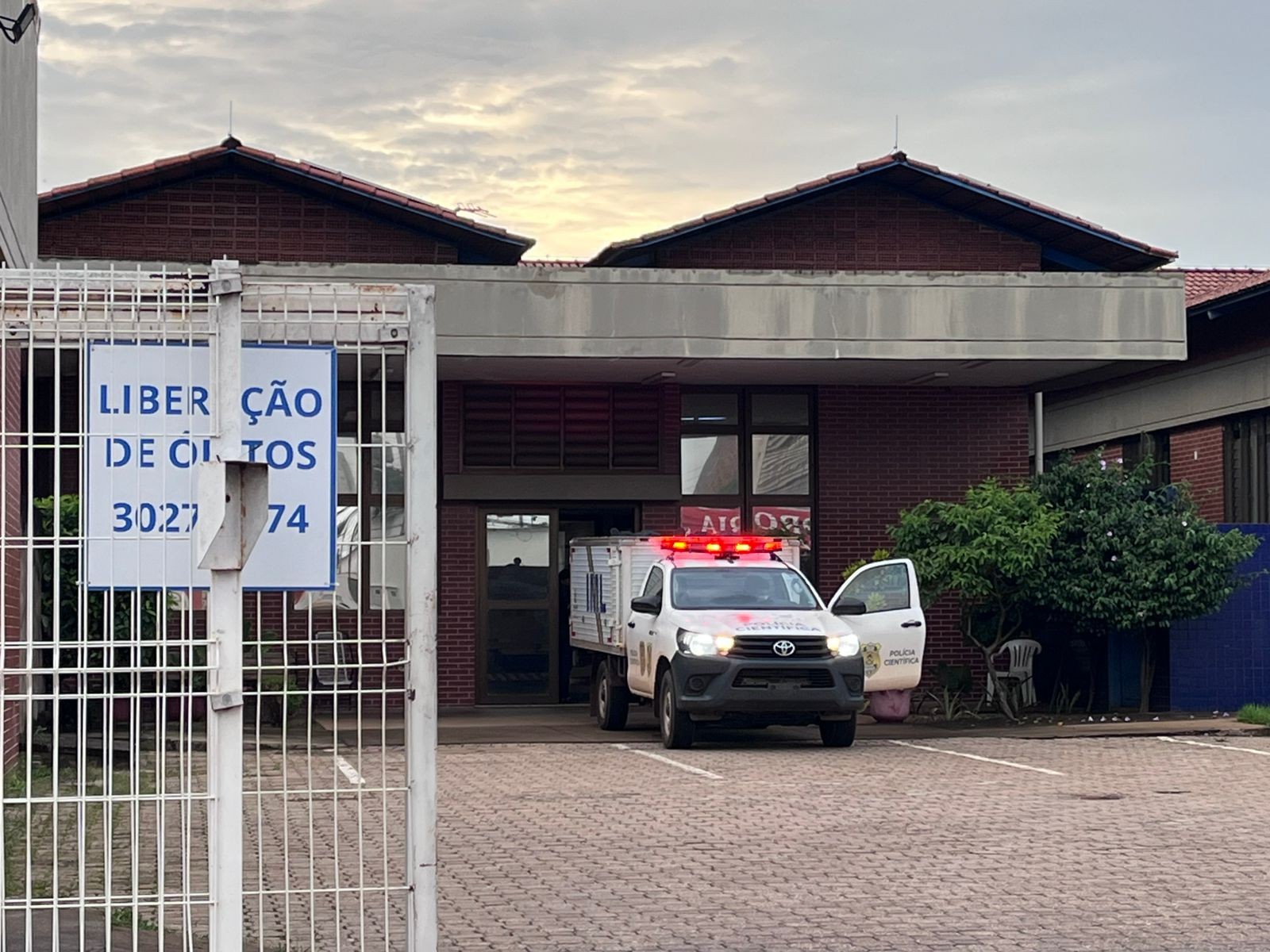 Corpo de idoso fica horas sem refrigeração em necrotério de hospital no Tocantins