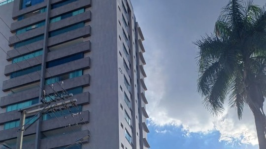 Interdição de prédio de 18 andares, em Montes Claros, completa uma semana  - Foto: (Francyne Perácio/Inter TV)